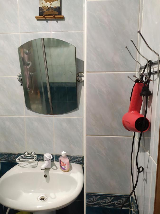 Затишні Апартаменти В Центрі Ρίβνε Εξωτερικό φωτογραφία